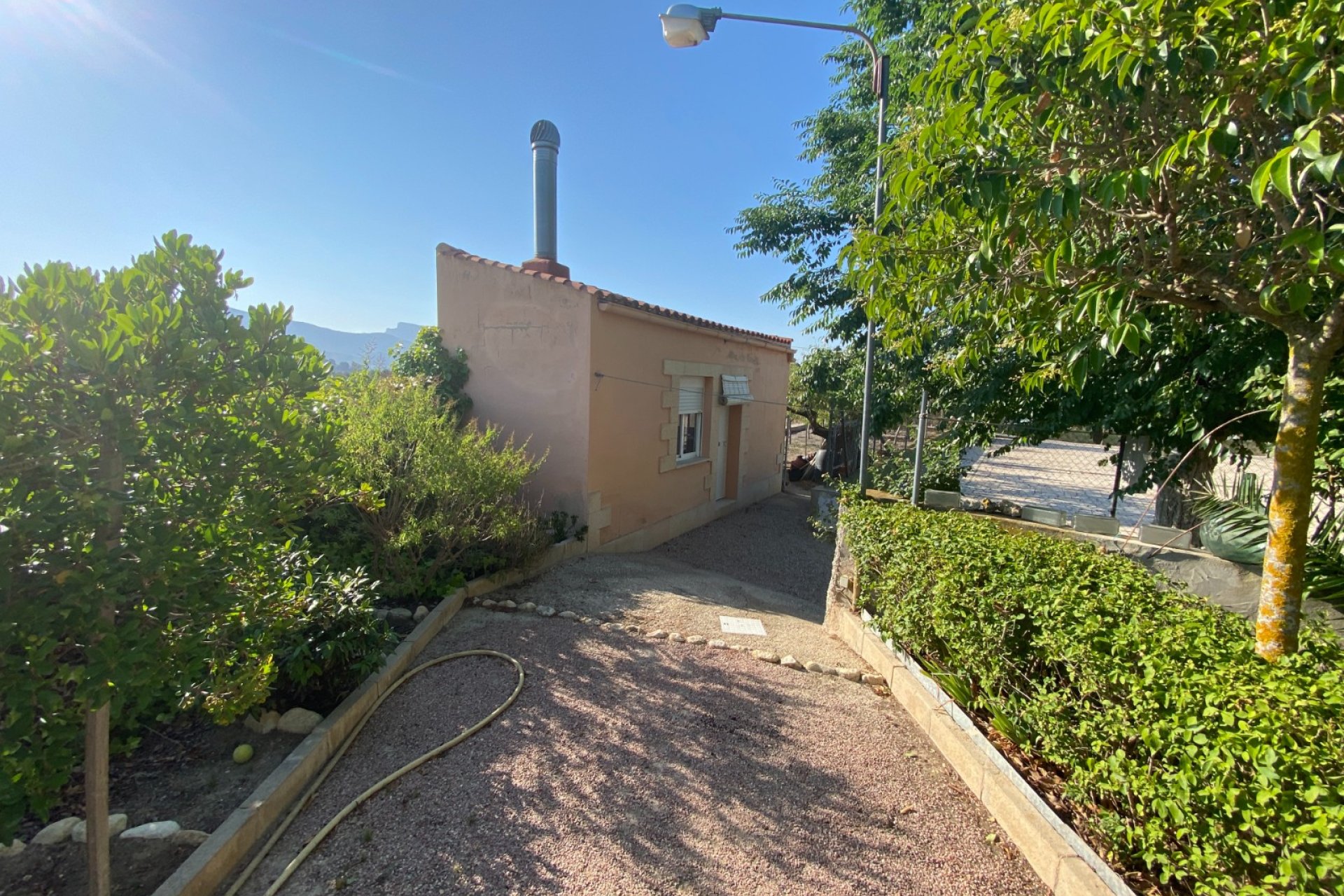 Resale - Villa - Sax