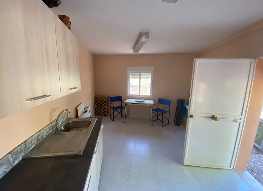 Resale - Villa - Sax