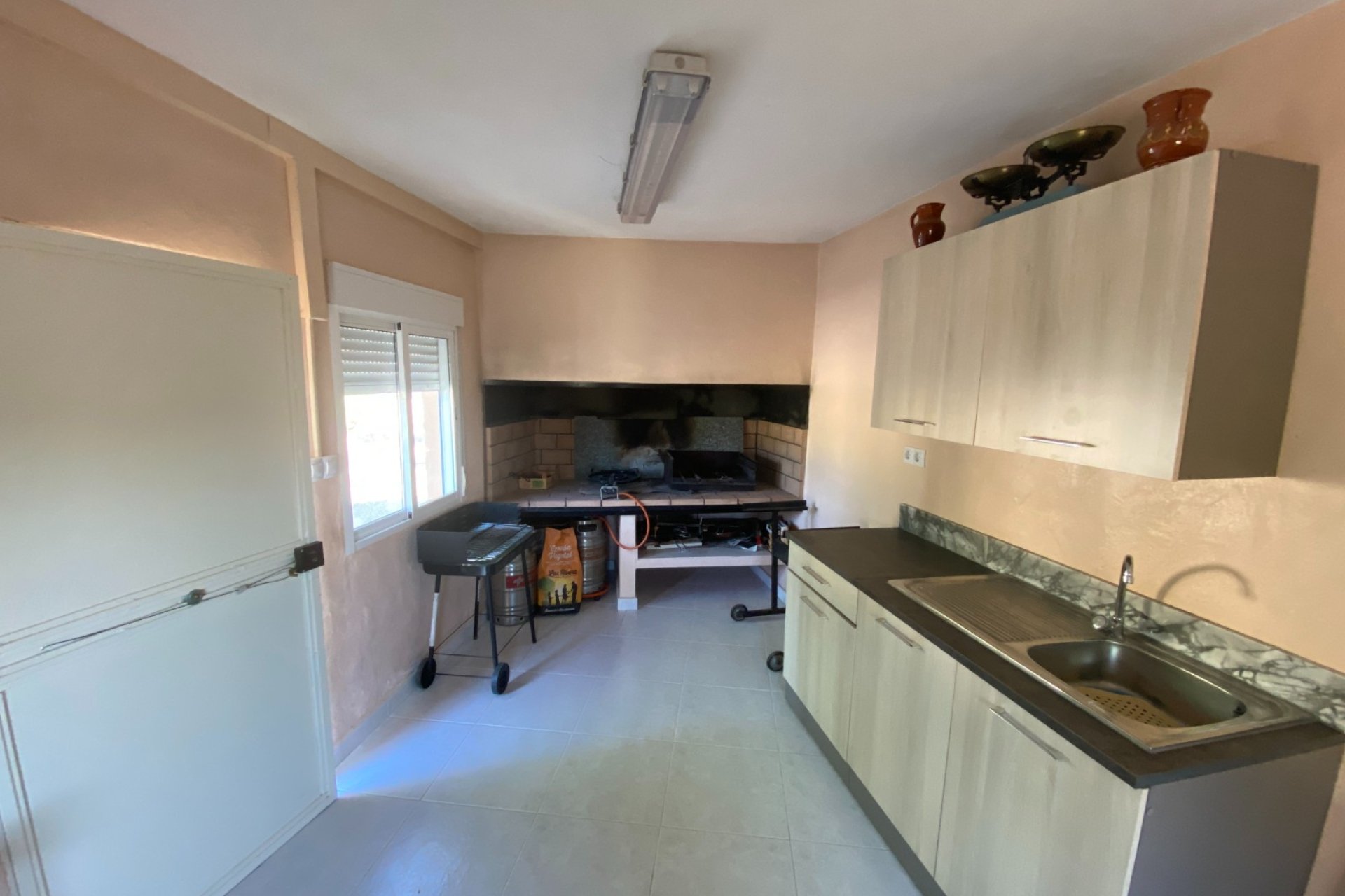 Resale - Villa - Sax