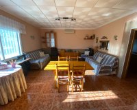 Resale - Villa - Sax