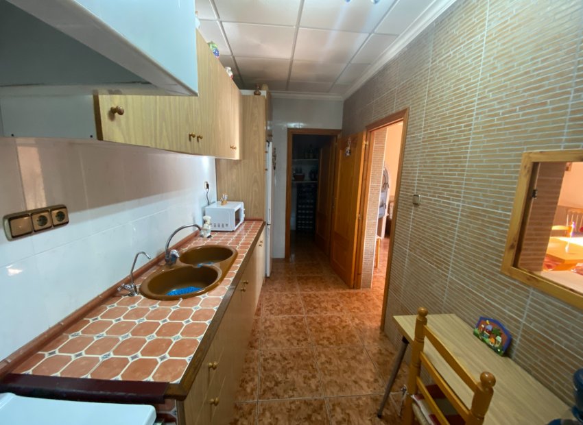 Resale - Villa - Sax