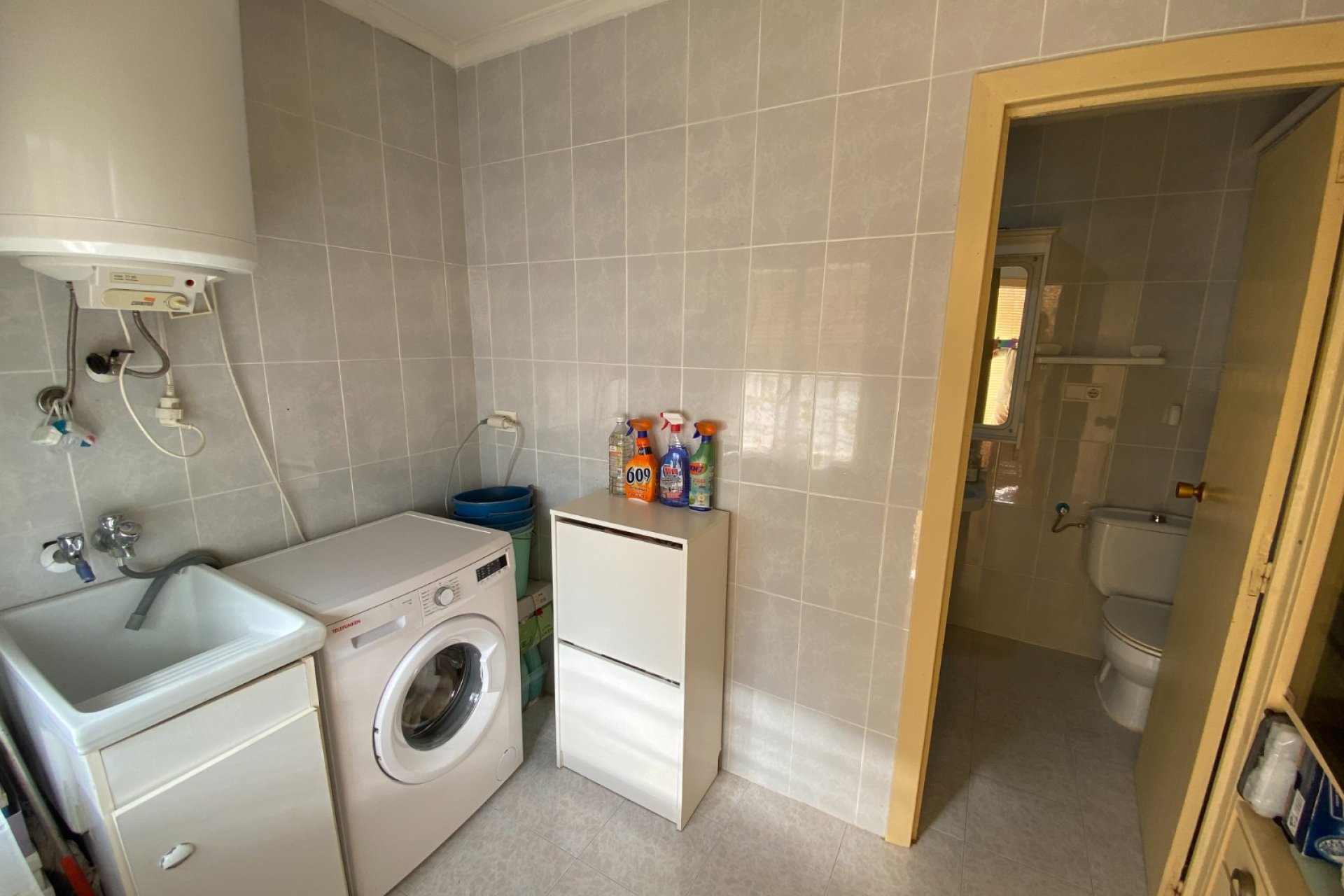 Resale - Villa - Sax