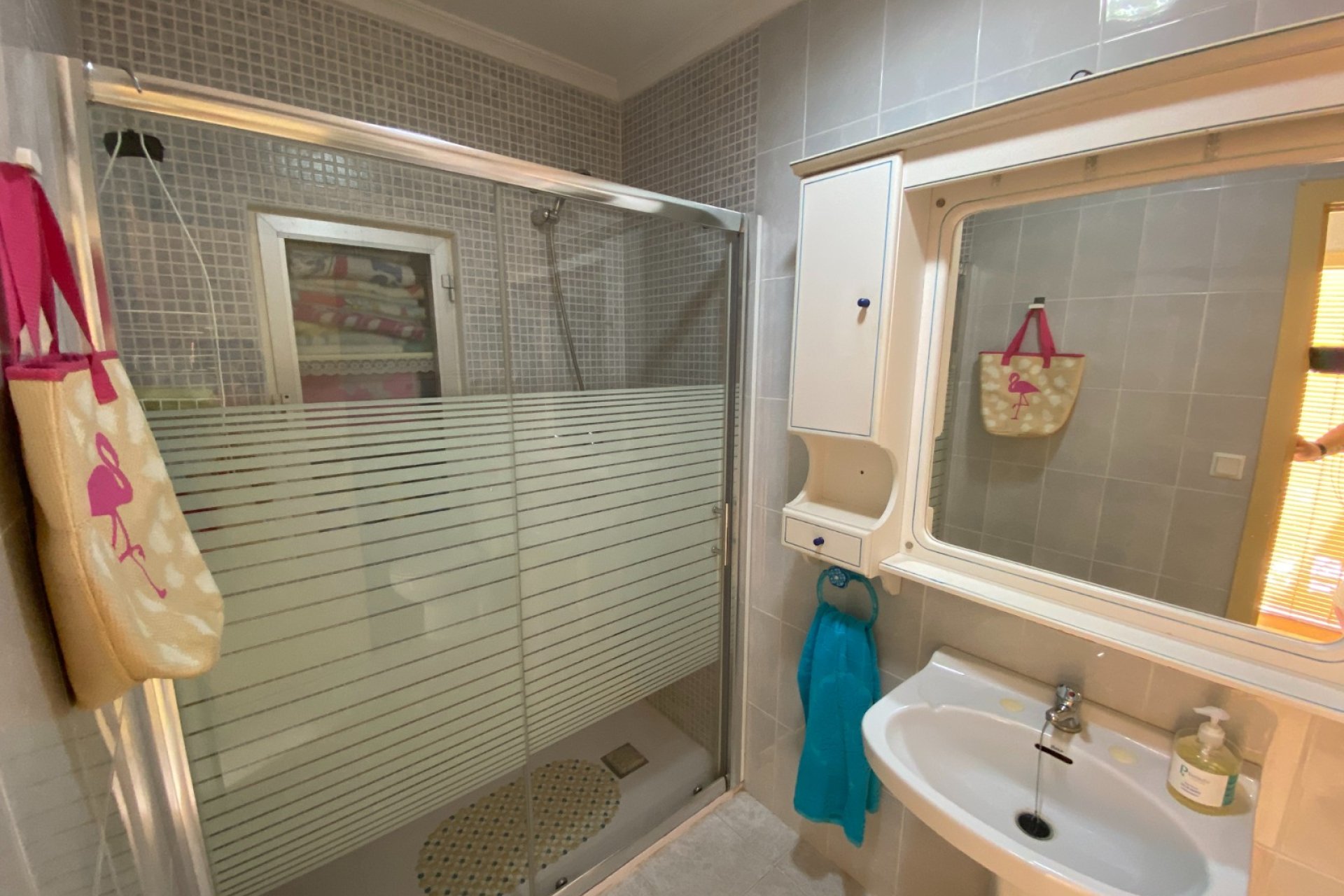 Resale - Villa - Sax