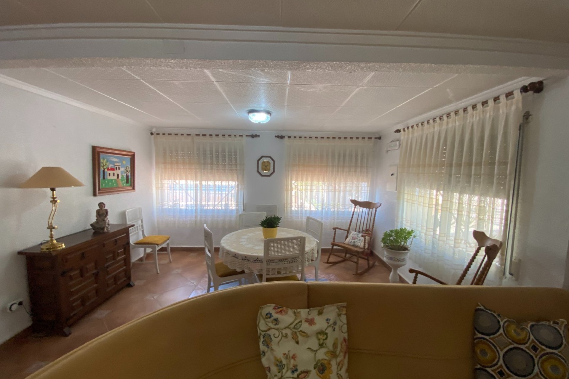 Resale - Villa - Sax