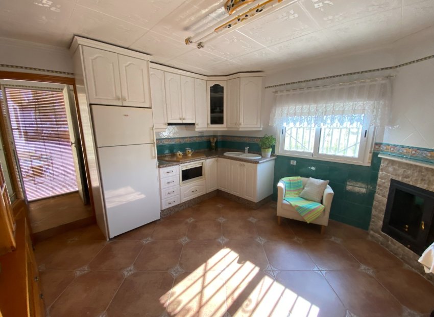 Resale - Villa - Sax