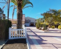 Resale - Villa - Sax