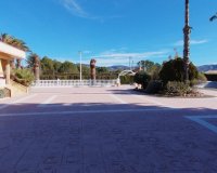 Resale - Villa - Sax