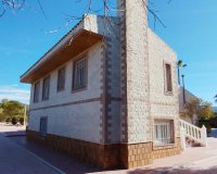 Resale - Villa - Sax