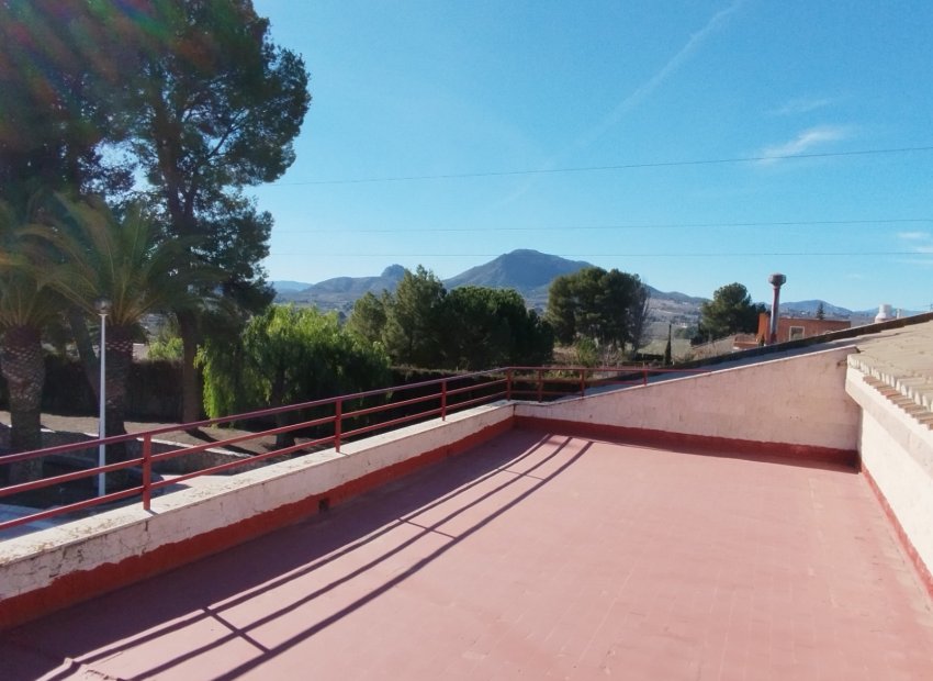 Resale - Villa - Sax