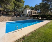 Resale - Villa - Sax