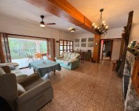 Resale - Villa - Sax