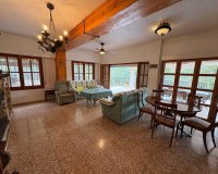 Resale - Villa - Sax
