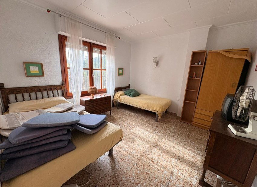 Resale - Villa - Sax