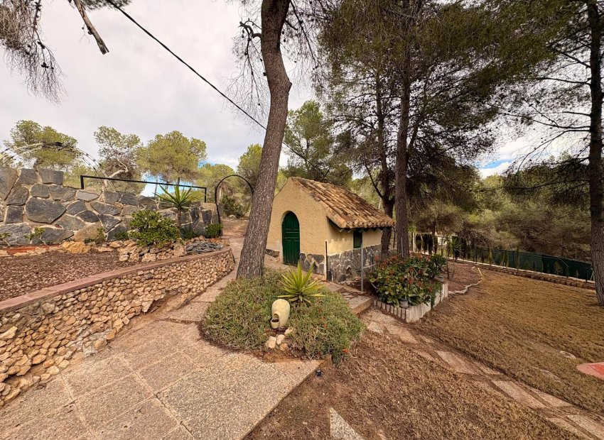 Resale - Villa - Sax