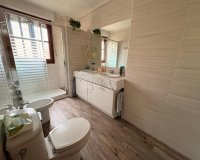Resale - Villa - Sax