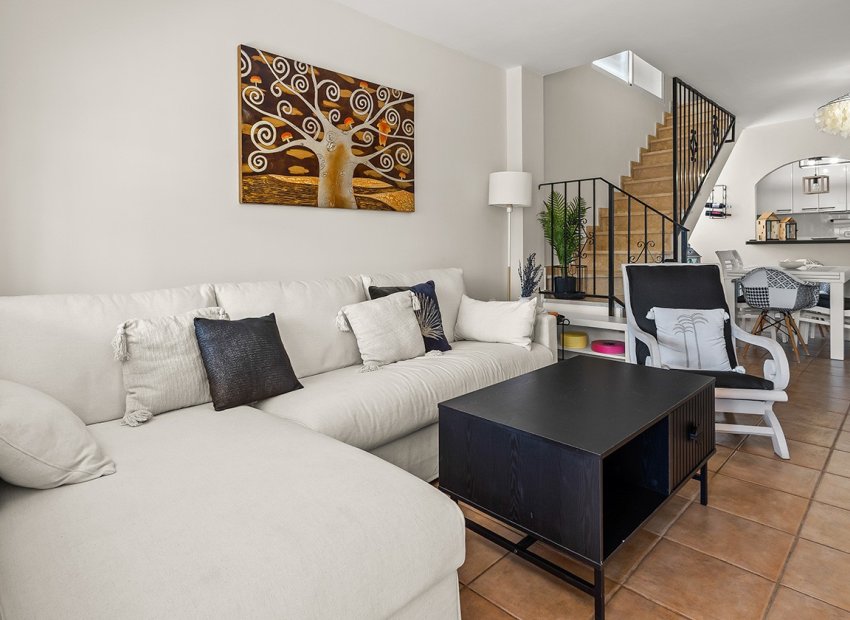 Resale - Villa - Torre de la Horadada - Pueblo Latino