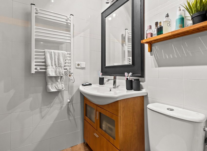 Resale - Villa - Torre de la Horadada - Pueblo Latino