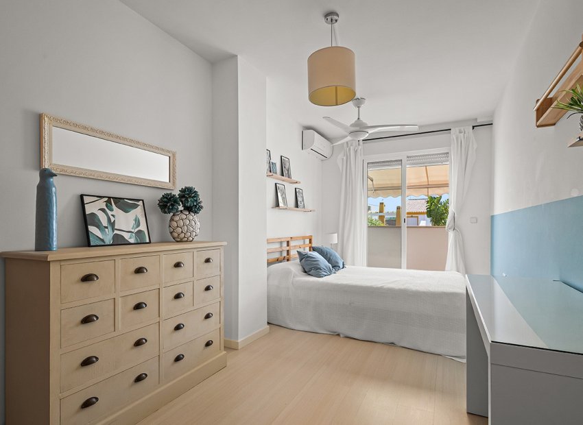 Resale - Villa - Torre de la Horadada - Pueblo Latino