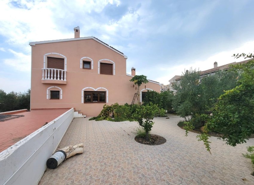 Resale - Villa - Torrevieia - Aguas Nuevas