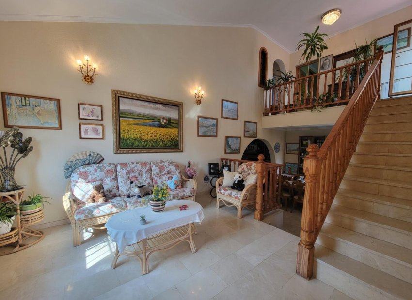 Resale - Villa - Torrevieia - Aguas Nuevas