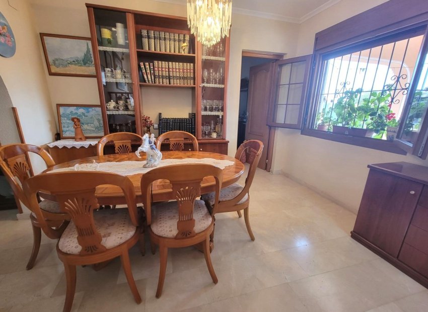 Resale - Villa - Torrevieia - Aguas Nuevas