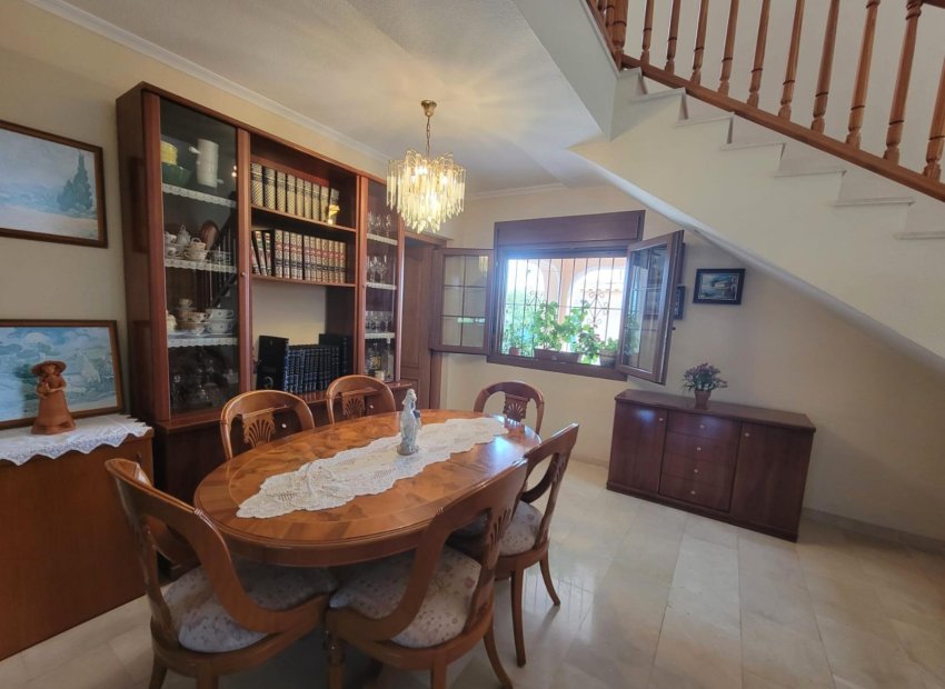 Resale - Villa - Torrevieia - Aguas Nuevas