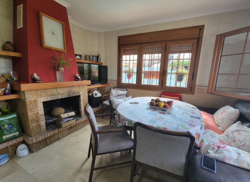 Resale - Villa - Torrevieia - Aguas Nuevas