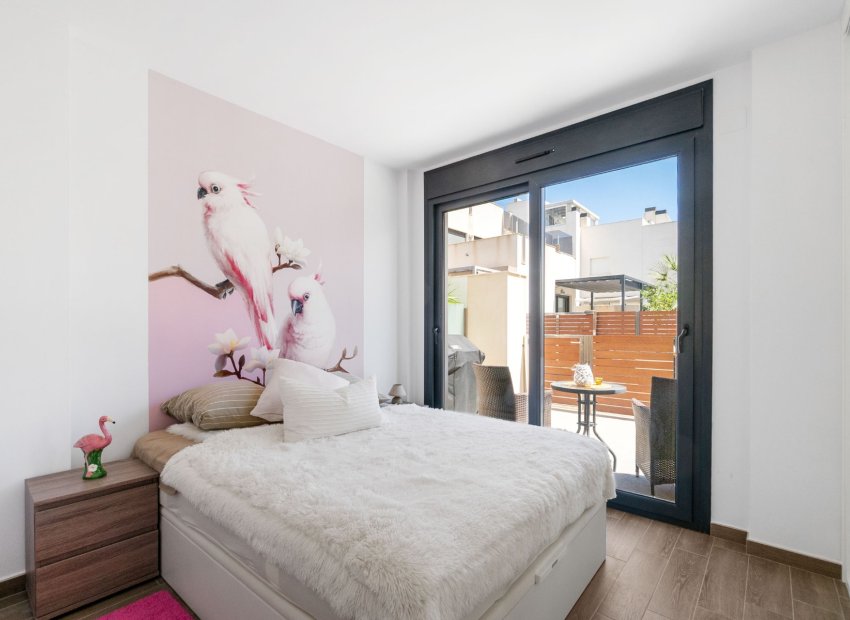 Resale - Villa - Torrevieia - Aguas Nuevas