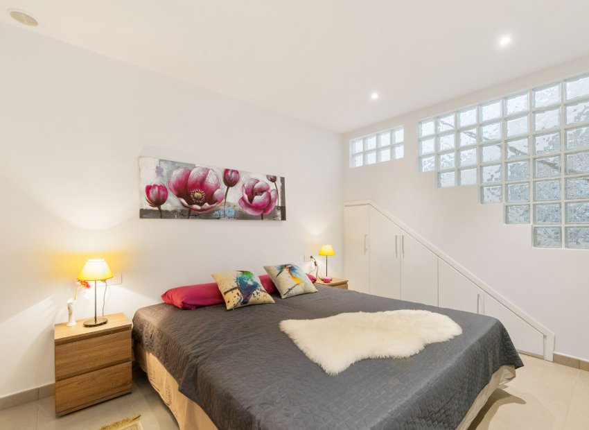 Resale - Villa - Torrevieia - Aguas Nuevas