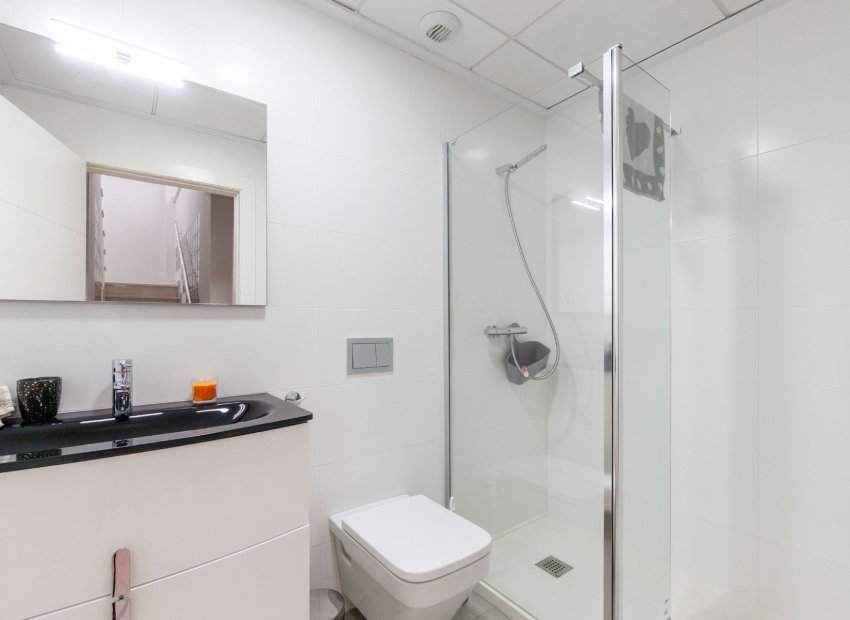 Resale - Villa - Torrevieia - Aguas Nuevas