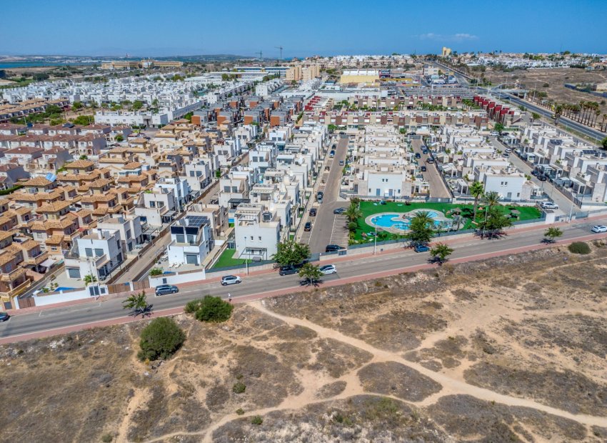 Resale - Villa - Torrevieia - Aguas Nuevas