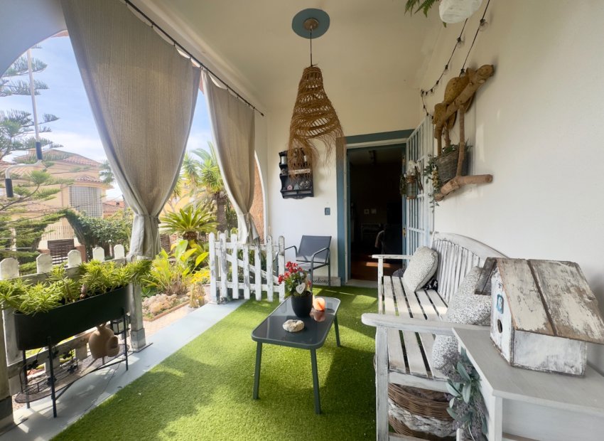 Resale - Villa - Torrevieia - Aguas Nuevas