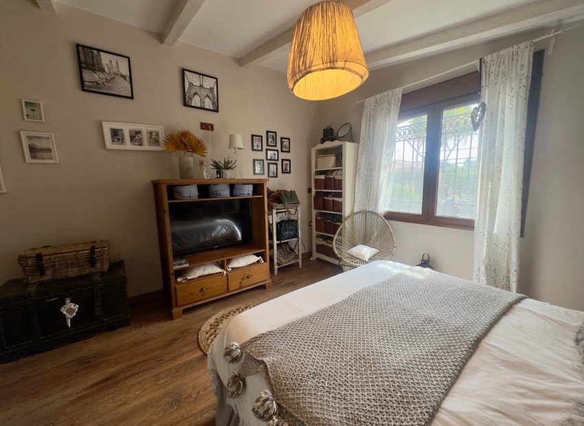 Resale - Villa - Torrevieia - Aguas Nuevas