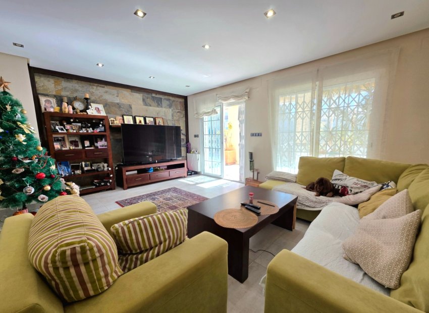 Resale - Villa - Torrevieia - Cabo Cervera