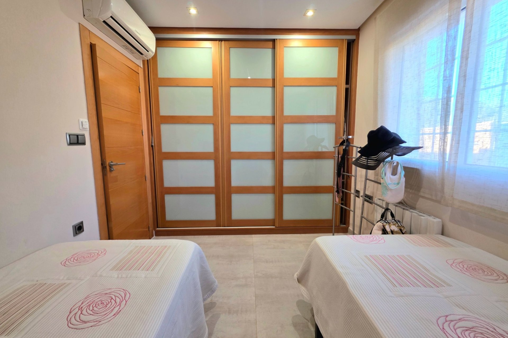 Resale - Villa - Torrevieia - Cabo Cervera