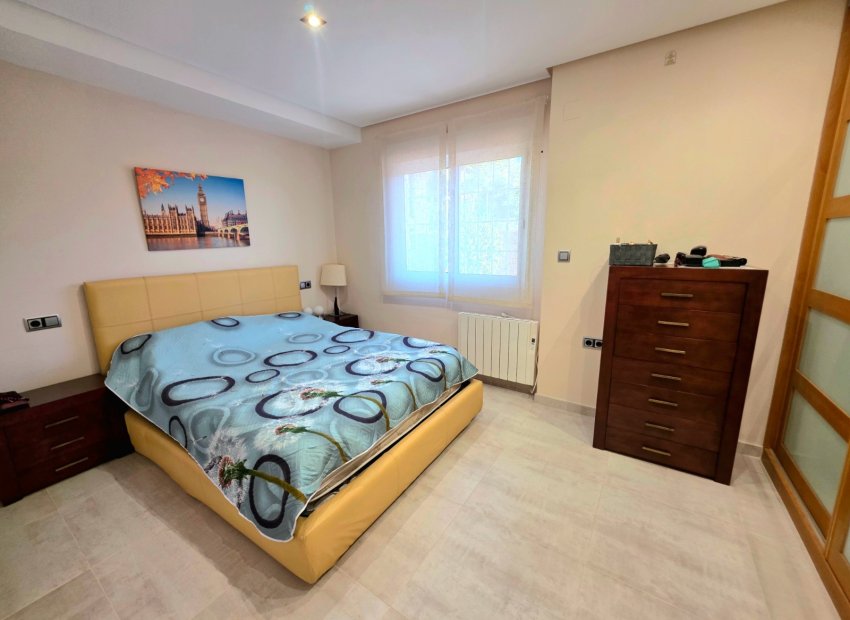 Resale - Villa - Torrevieia - Cabo Cervera