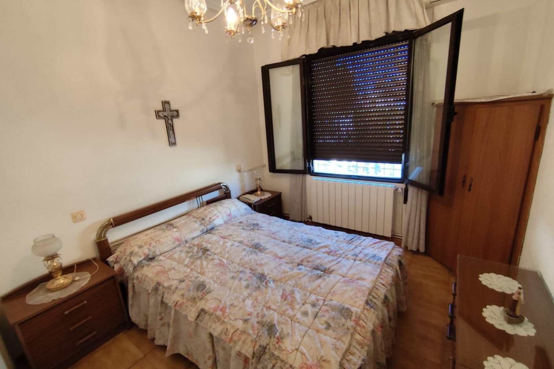 Resale - Villa - Torrevieia - Center