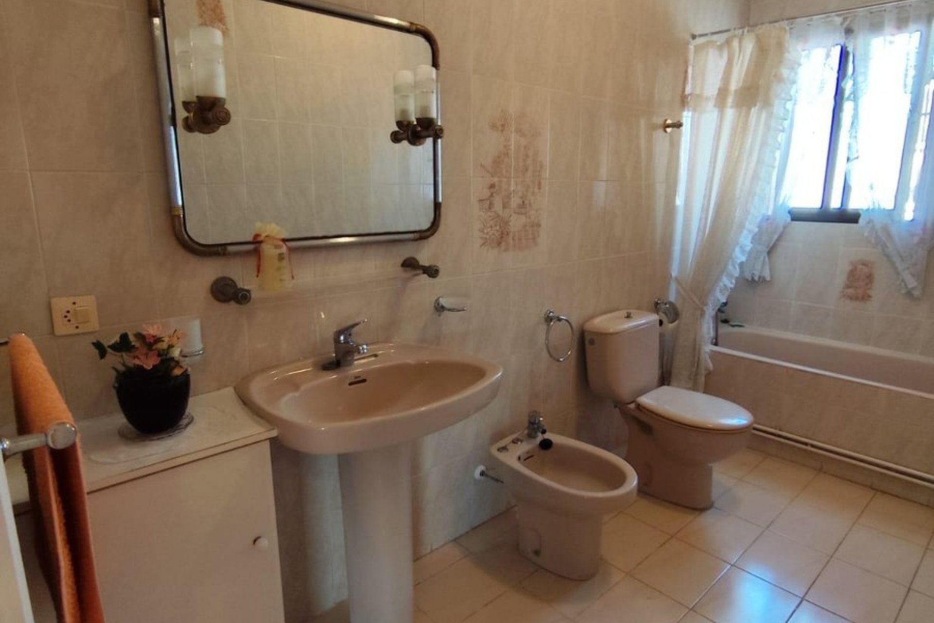 Resale - Villa - Torrevieia - Center