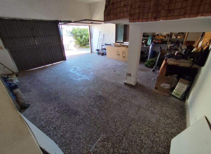 Resale - Villa - Torrevieia - Center