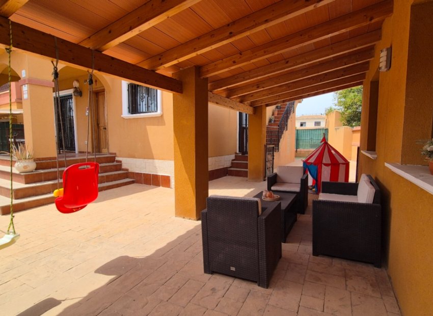 Resale - Villa - Torrevieia - Costa Blanca