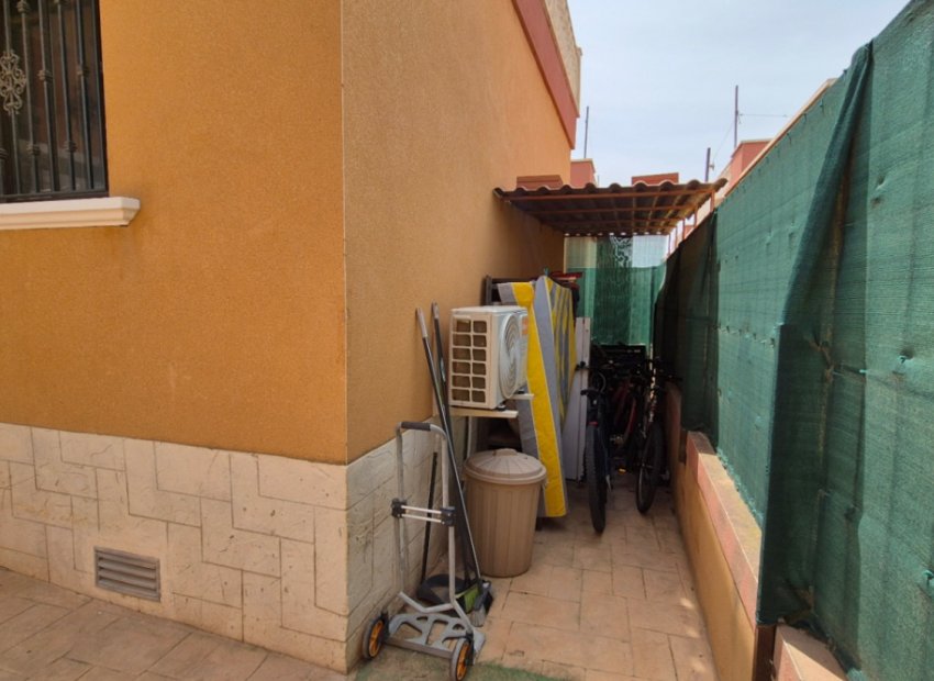 Resale - Villa - Torrevieia - Costa Blanca