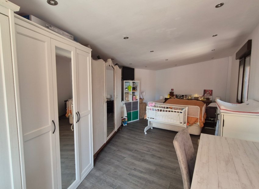 Resale - Villa - Torrevieia - Costa Blanca