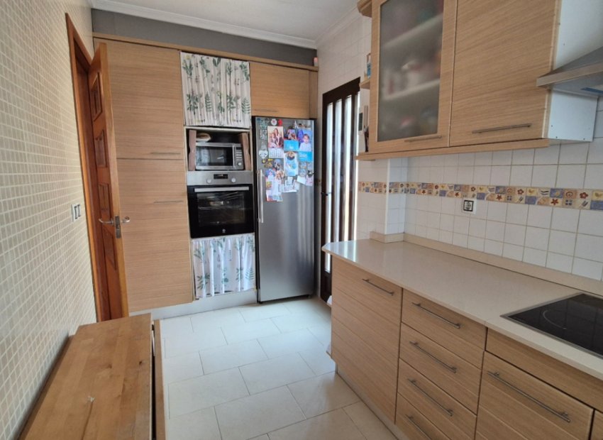 Resale - Villa - Torrevieia - Costa Blanca