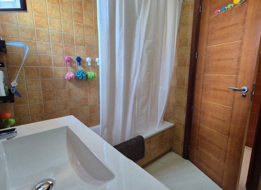 Resale - Villa - Torrevieia - Costa Blanca