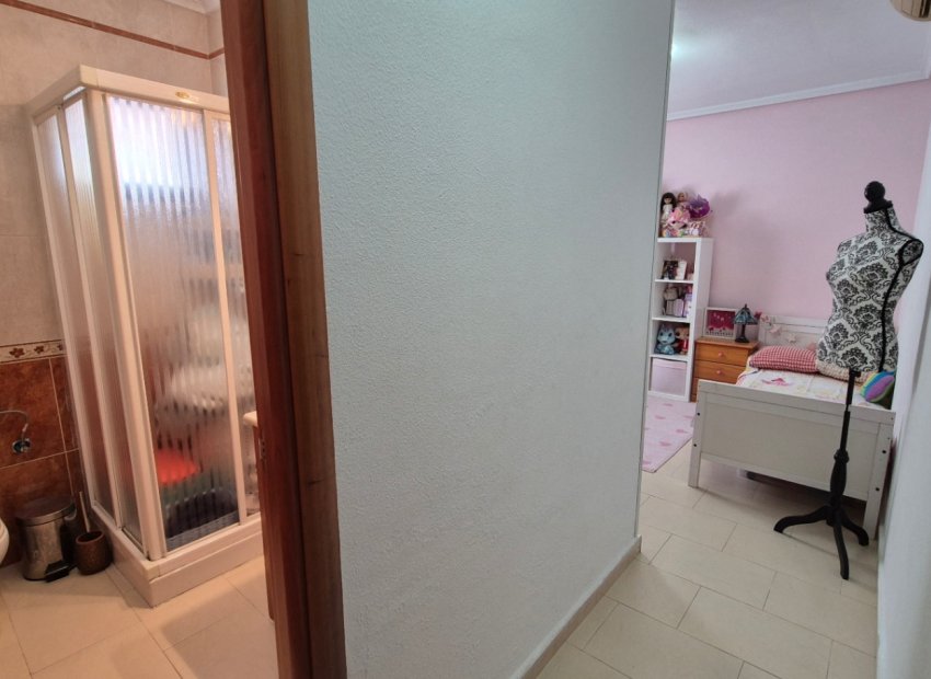 Resale - Villa - Torrevieia - Costa Blanca