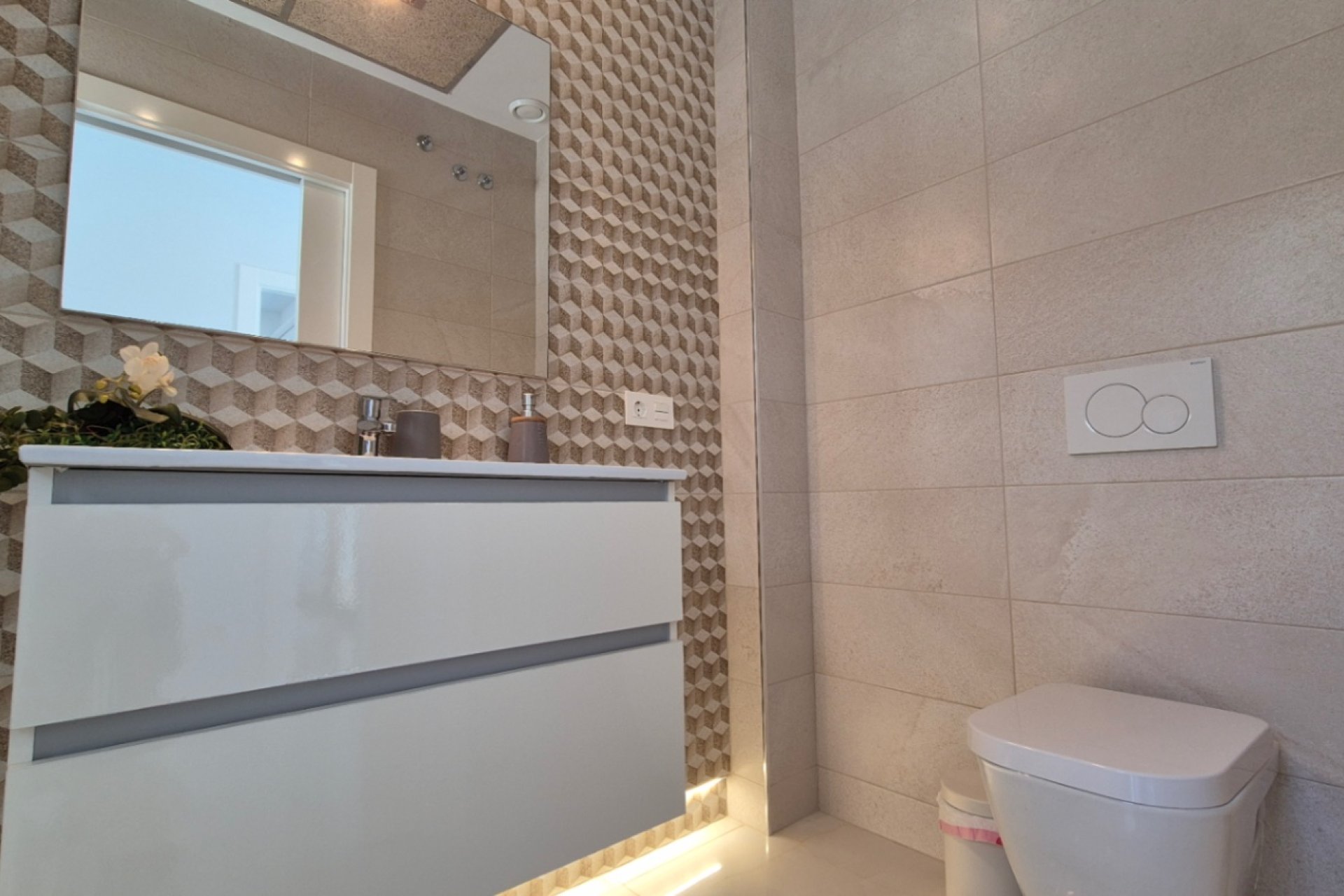 Resale - Villa - Torrevieia - Costa Blanca