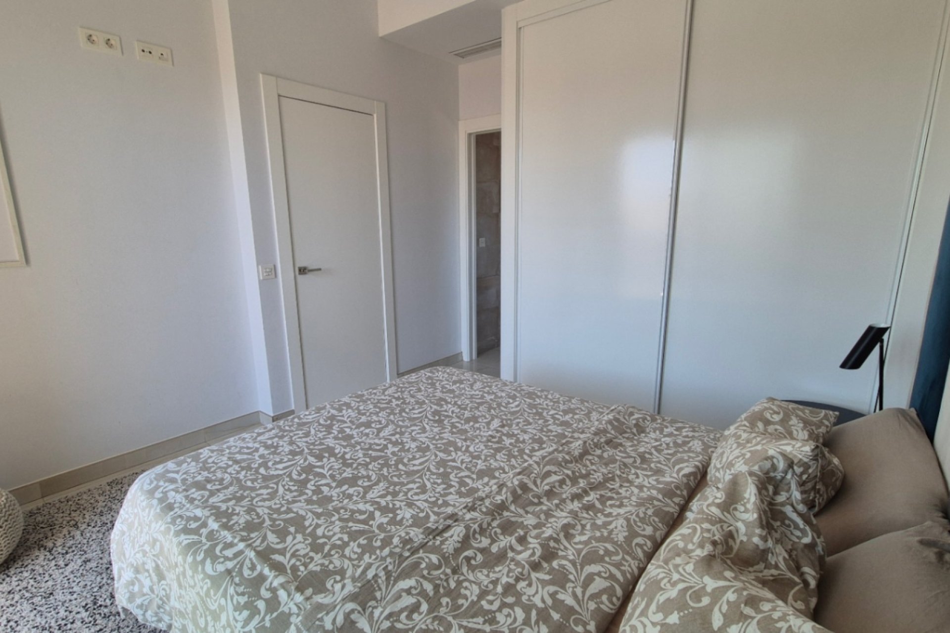 Resale - Villa - Torrevieia - Costa Blanca