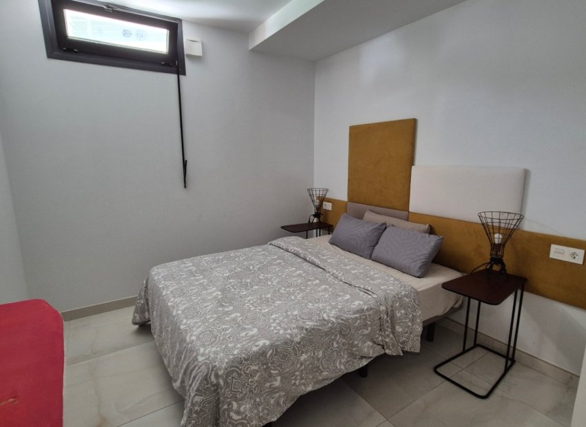 Resale - Villa - Torrevieia - Costa Blanca