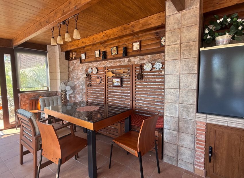 Resale - Villa - Torrevieia - Costa Blanca