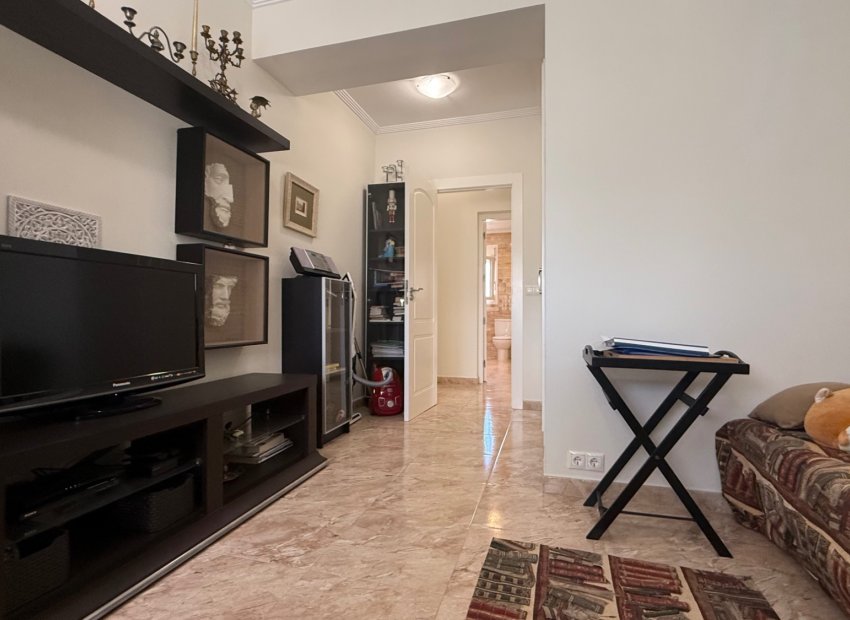 Resale - Villa - Torrevieia - Costa Blanca